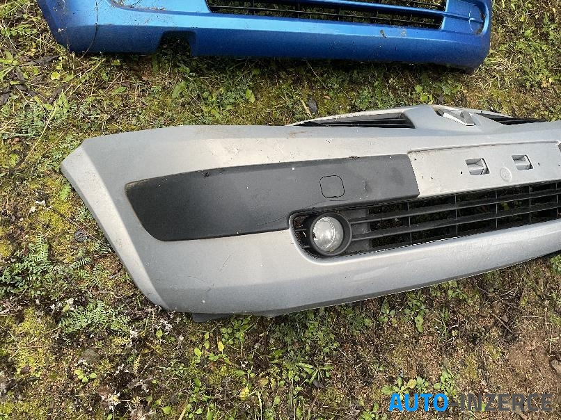 Přední nárazník Rnault Megane r.v. 2001