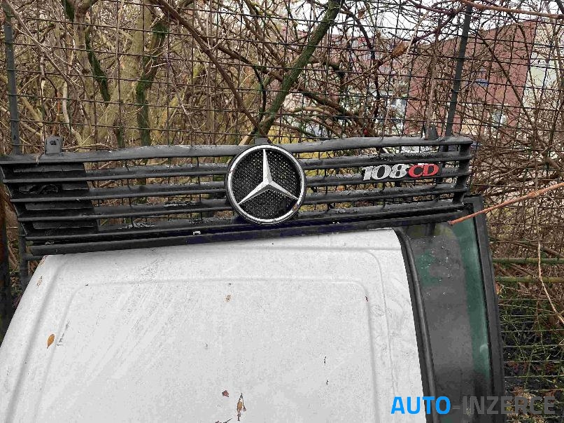 Kapota, zasní dveře MB Vito