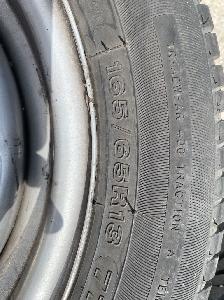 Letní pneu s ráfky na Škoda Felicia