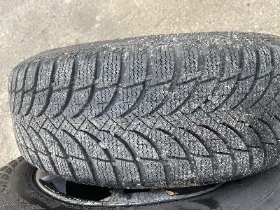 Zimní pneu 205/65 R15 + alu kola