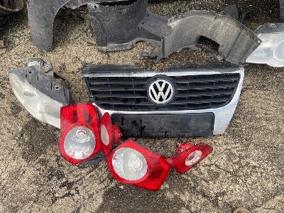 Volkswagen Passat B6 kombi zadní světla cena 690,- Kč kus