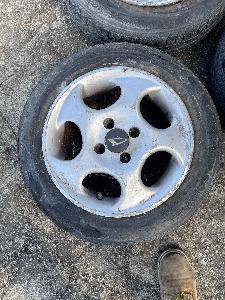 Alu kola R14 na Daihatsu