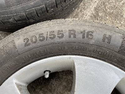 Alu kola R16 na Nissan