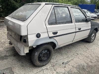 Škoda Favorit 135L díly z tohoto vozu