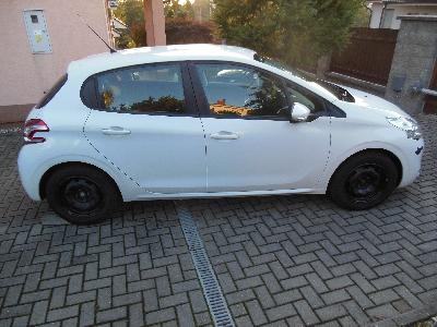 Prodám Peugeot 208 1,0 VTi Active r.2014