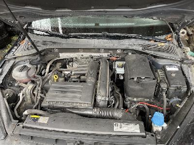 Prodám VW Golf 7 bouraný