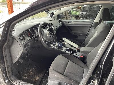 Prodám VW Golf 7 bouraný