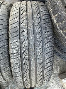 Prodám alu kola na Renault i+letní pneu 185/55 R15