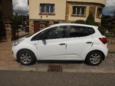 KIA VENGA