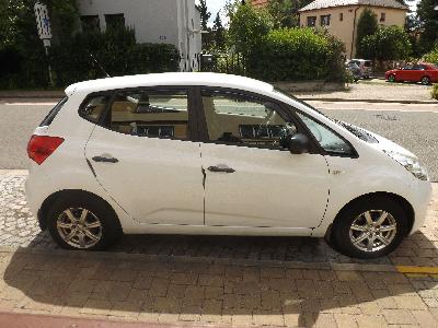 KIA VENGA