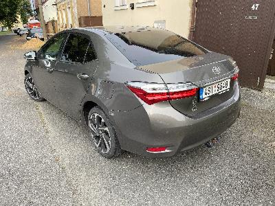 Toyota Corolla 2018, benzin, automat