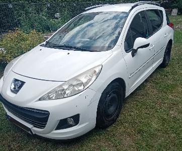 Prodám Peugeot 207 SW, r.v. 2011, 1. majitel