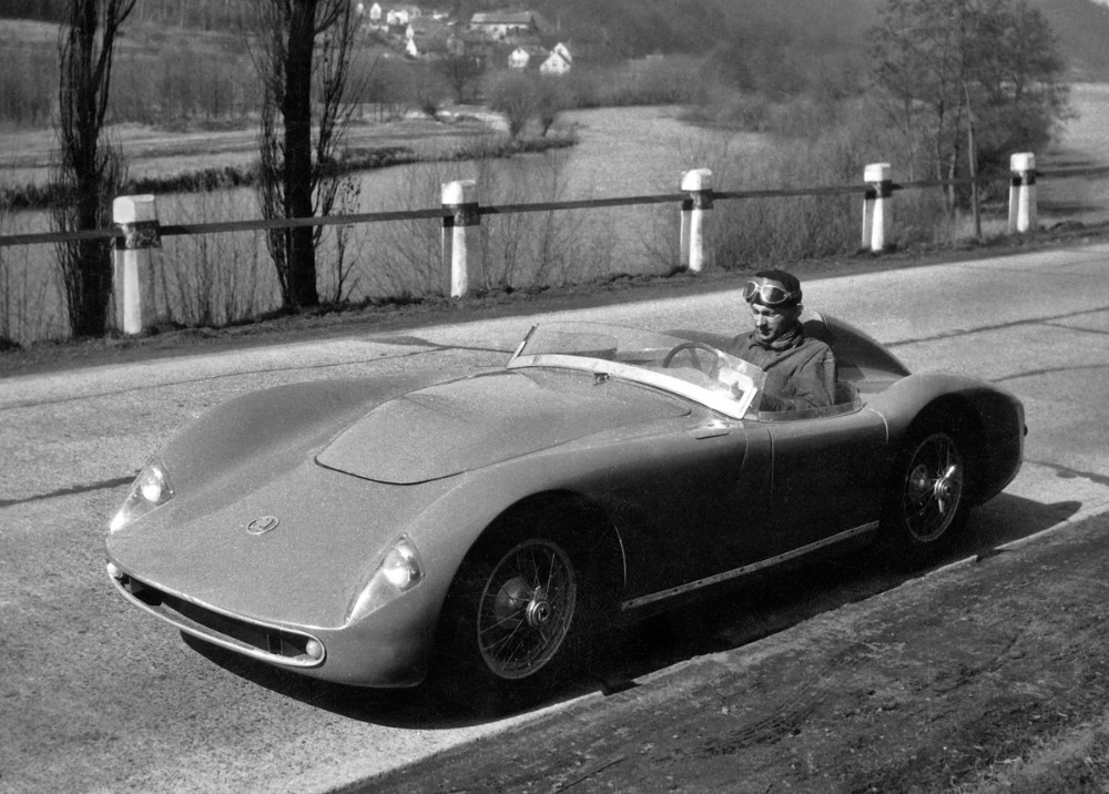 Škoda 1100 OHC (1. díl) – Laminátový expres Škoda 1100 OHC (1. díl) – Laminátový expres