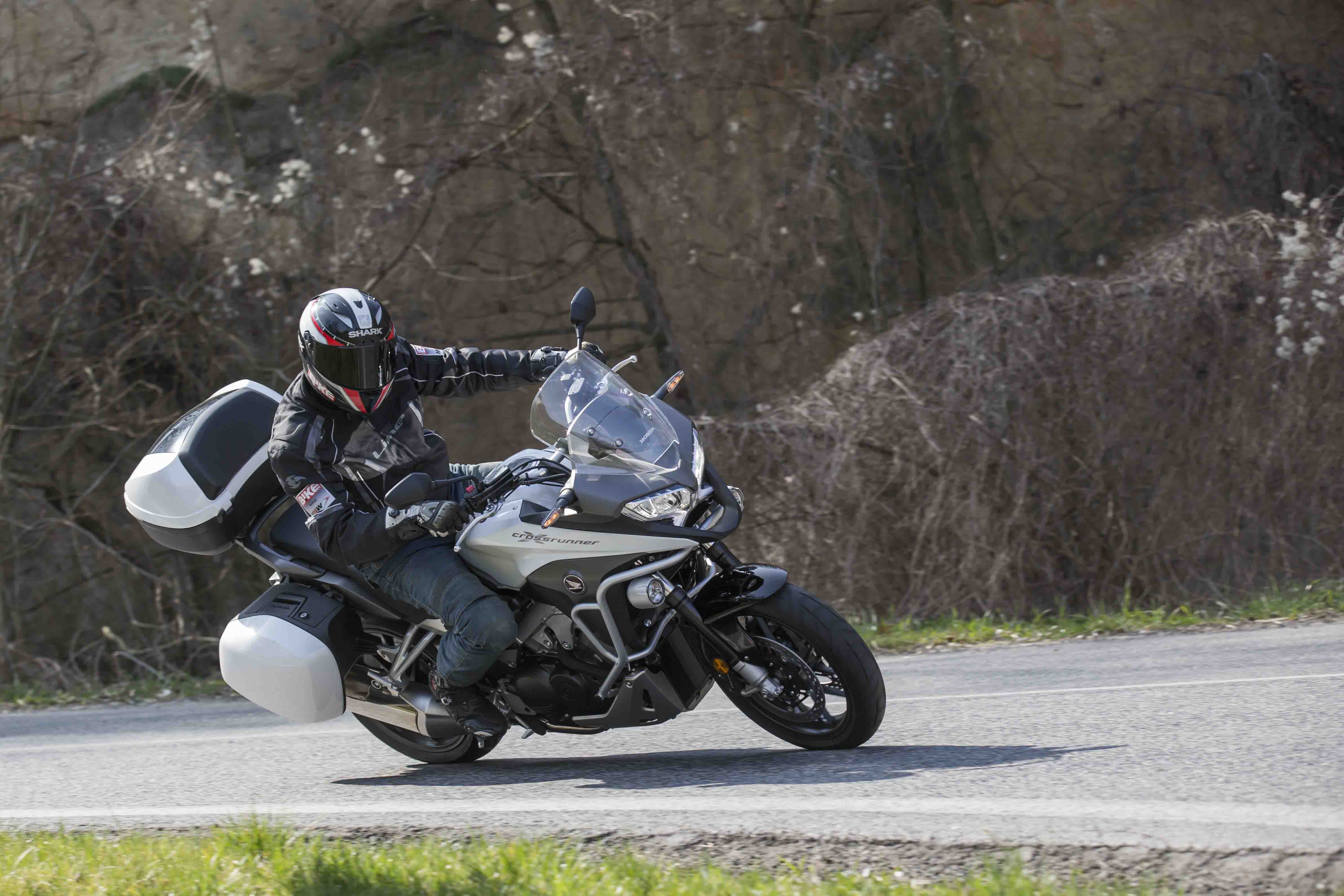 TEST: Honda VFR800X Crossrunner TEST: Honda VFR800X Crossrunner