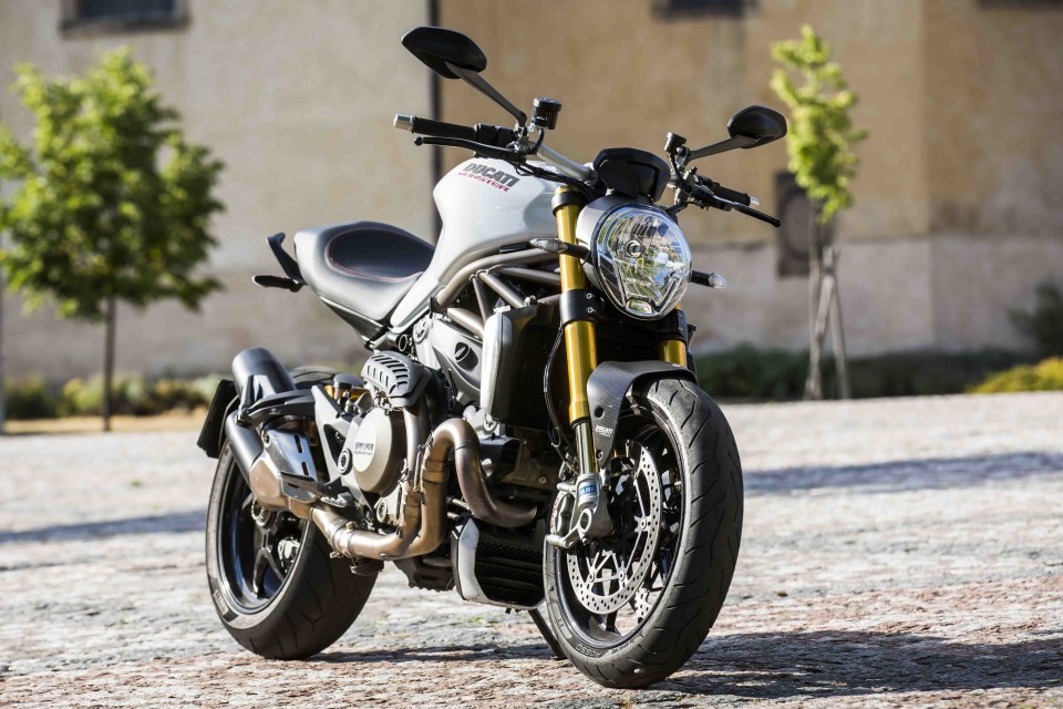TEST: Ducati Monster 821 a 1200S TEST: Ducati Monster 821 a 1200S