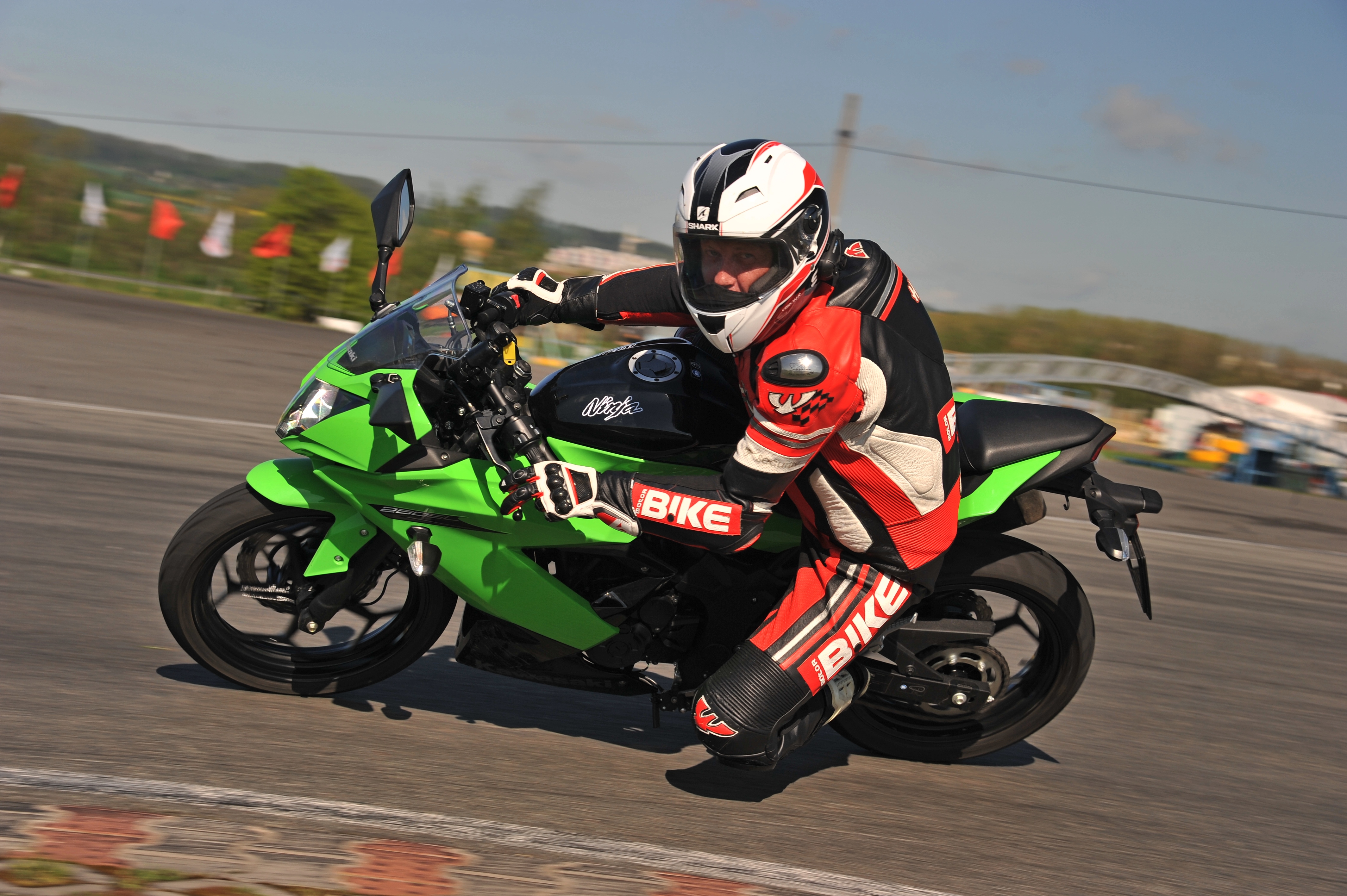 Kawasaki Ninja 250SL Kawasaki Ninja 250SL