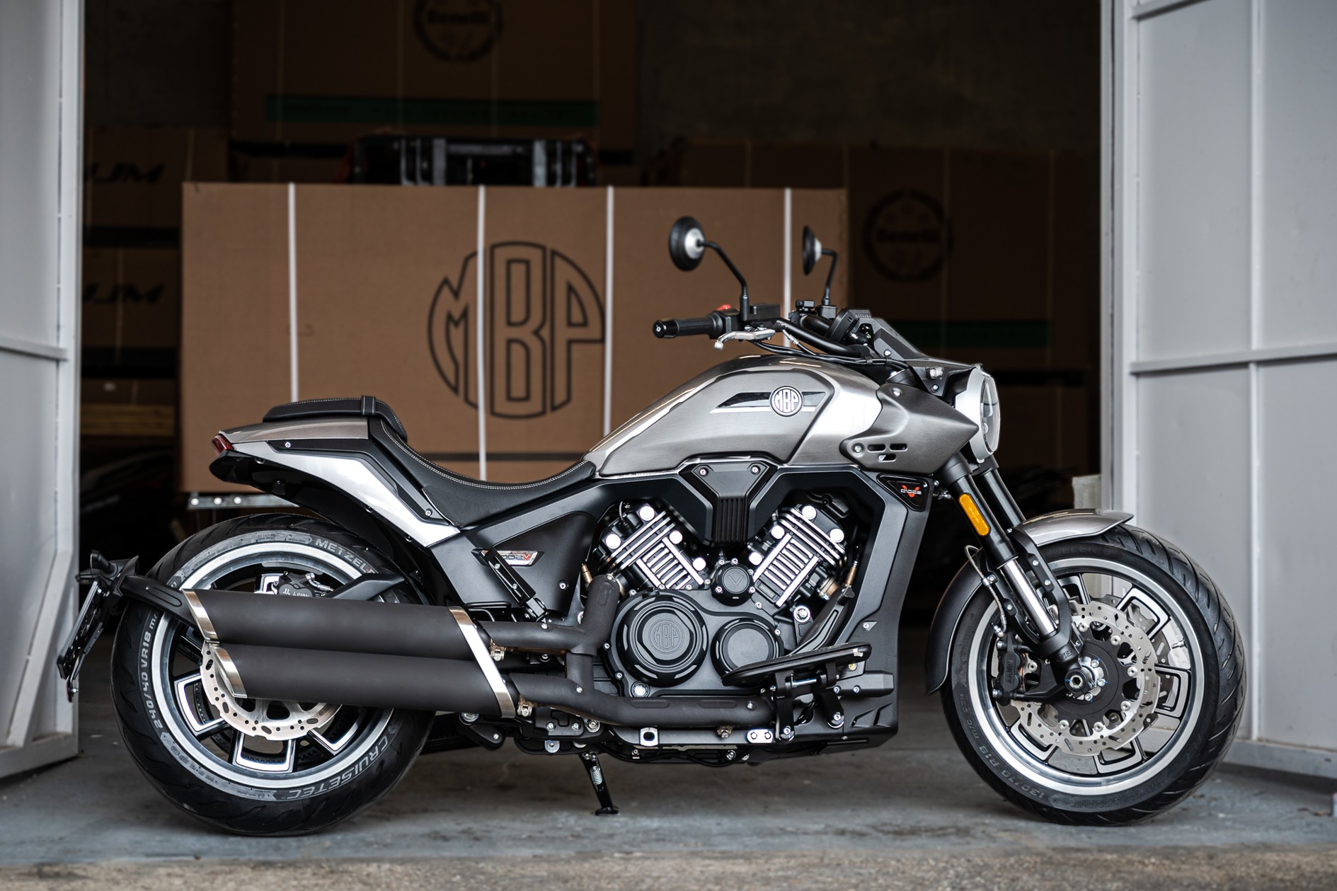 Power Cruiser MBP C1002V