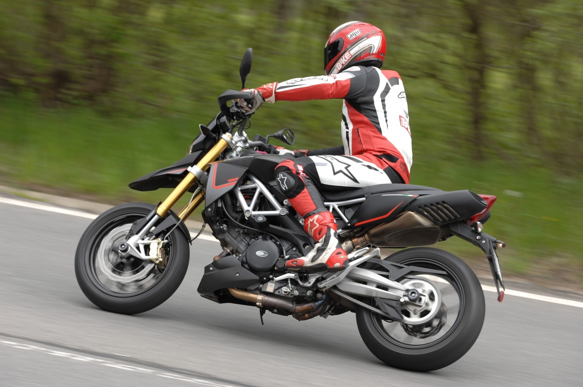 TEST: Papričky z Noale – Aprilia Dorsoduro 750 a Aprilia Dorsoduro 1200