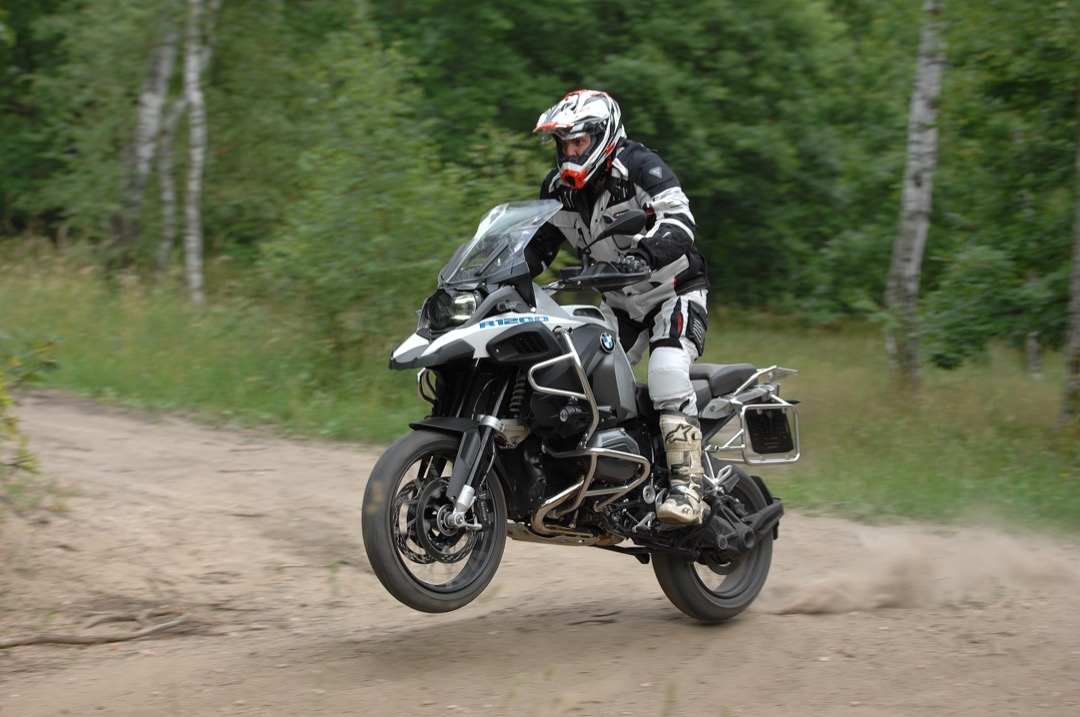 TEST: BMW R1200GS Adventure TEST: BMW R1200GS Adventure