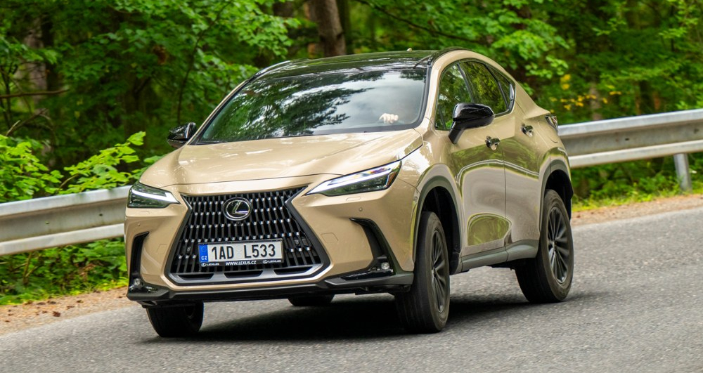 Lexus NX 350h Overtrail – Zlehka do terénu Lexus NX 350h Overtrail – Zlehka do terénu