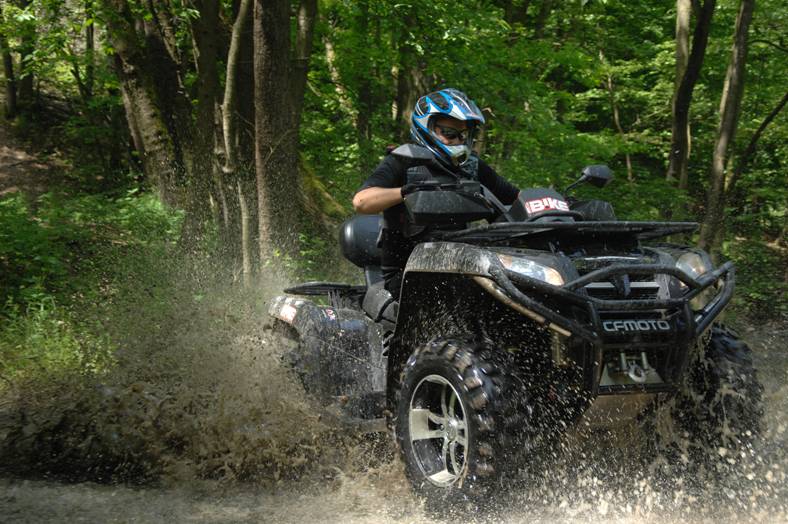 CF MOTO Gladiator X8