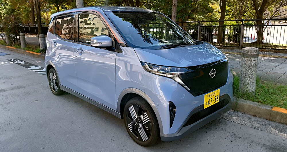 Nissan Sakura a Note Aura – Mini-maxi