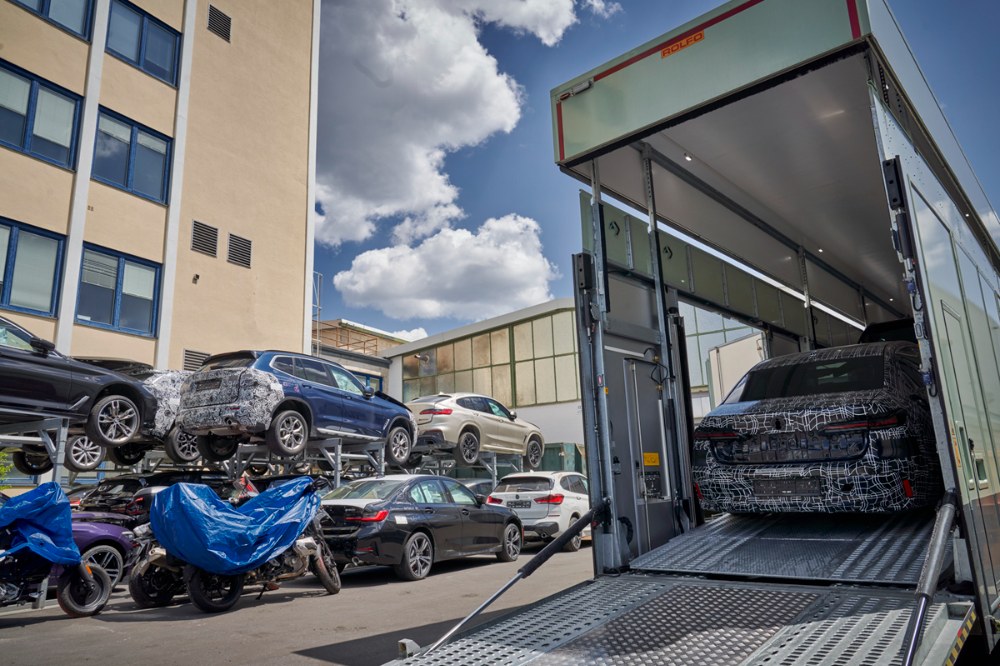 Recyklační Centrum BMW – I práce s vraky je věda Recyklační Centrum BMW – I práce s vraky je věda