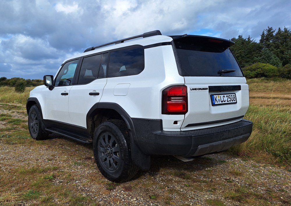 Toyota Land Cruiser 250 (J250) – Větší a pohodlnější